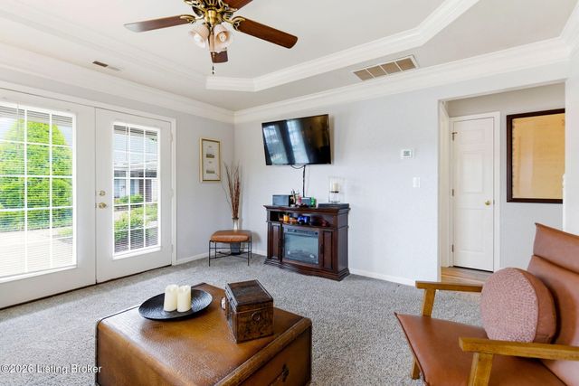 8411 Aspen Glen Way, Louisville, KY 40228