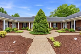 8411 Aspen Glen Way, Louisville, KY 40228