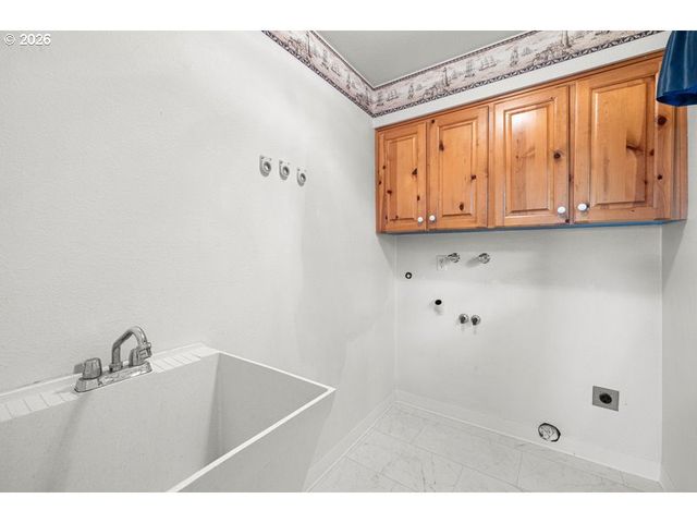 8318 Nw BACON Rd, Vancouver, WA 98665
