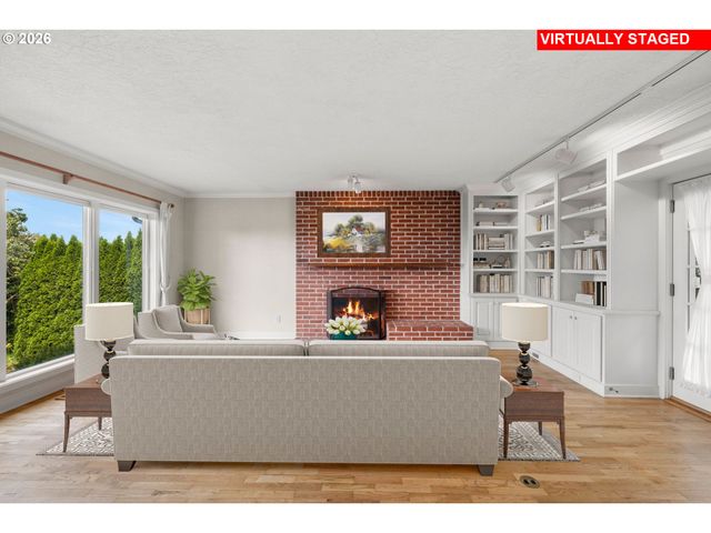 8318 Nw BACON Rd, Vancouver, WA 98665