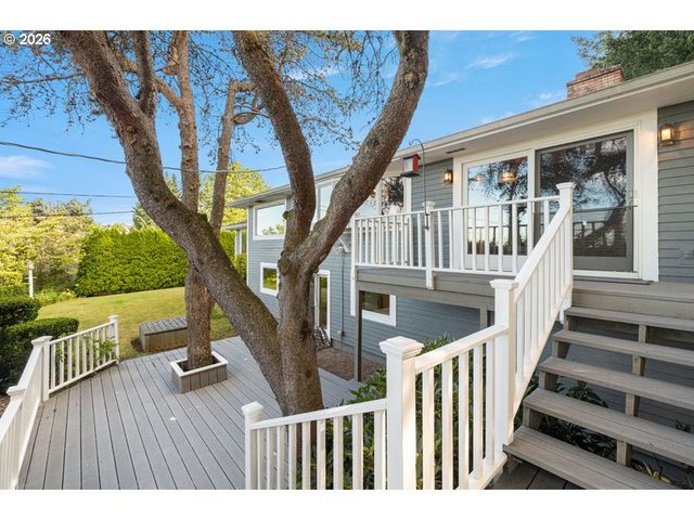 8318 Nw BACON Rd, Vancouver, WA 98665