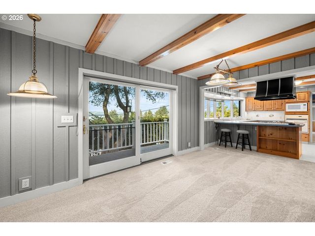 8318 Nw BACON Rd, Vancouver, WA 98665