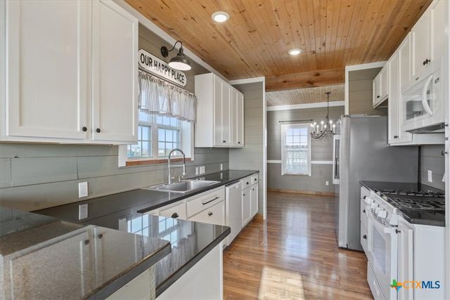 15629 Romberg Road, Holland, TX 76534