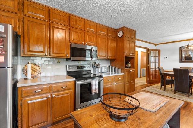 50 Channel Point Road, Eufaula, OK 74432