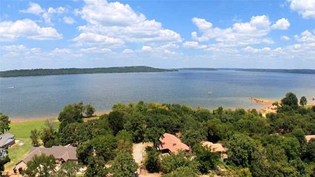 50 Channel Point Road, Eufaula, OK 74432