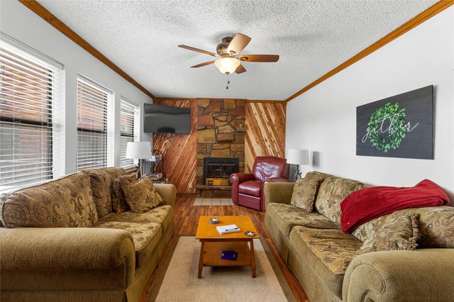 50 Channel Point Road, Eufaula, OK 74432