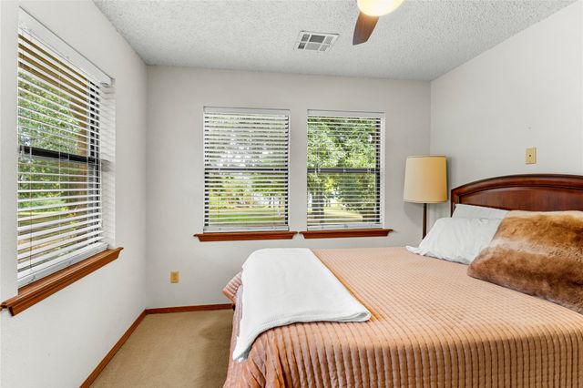 50 Channel Point Road, Eufaula, OK 74432