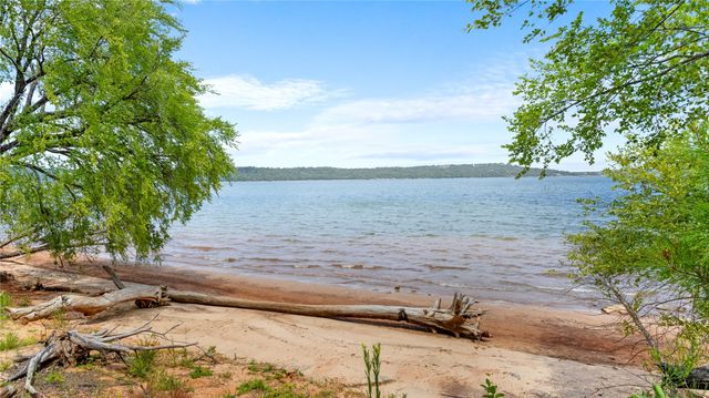 50 Channel Point Road, Eufaula, OK 74432