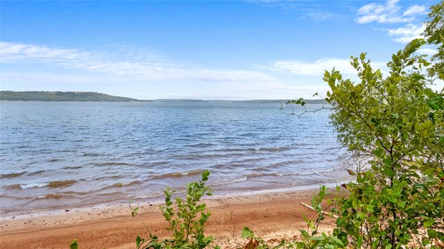 50 Channel Point Road, Eufaula, OK 74432