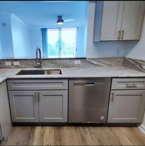 1000 Scotia Drive 506, Hypoluxo, FL 33462