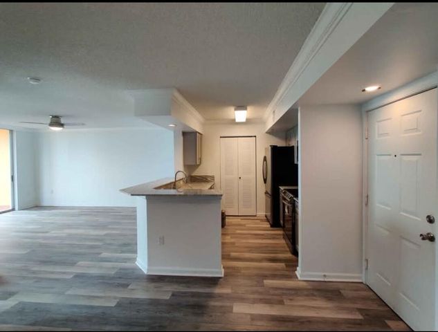 1000 Scotia Drive 506, Hypoluxo, FL 33462