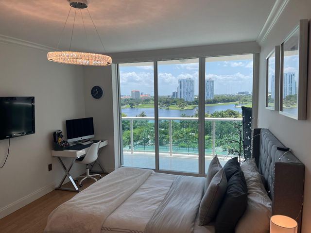20201 E Country Club Drive 1009, Aventura, FL 33180