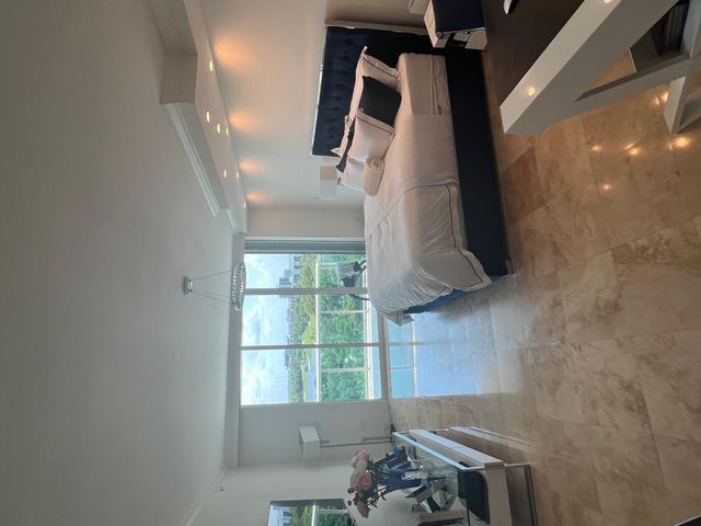 20201 E Country Club Drive 1009, Aventura, FL 33180