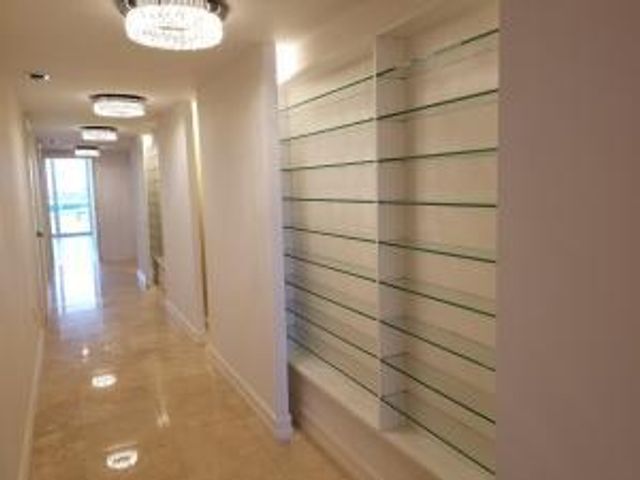 20201 E Country Club Drive 1009, Aventura, FL 33180