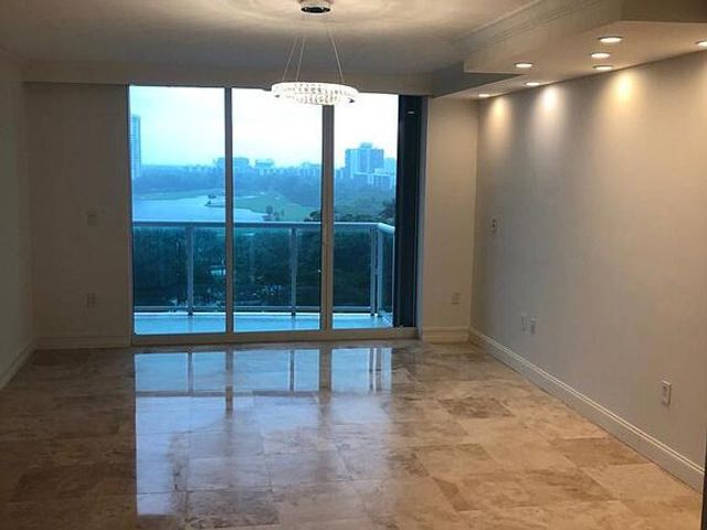 20201 E Country Club Drive 1009, Aventura, FL 33180