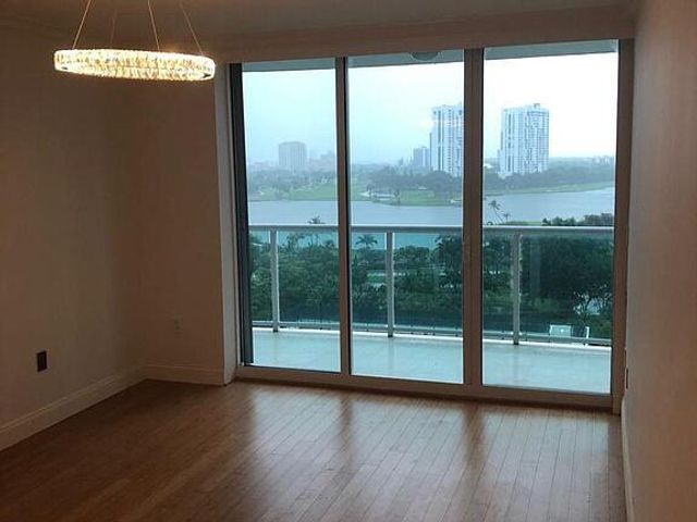 20201 E Country Club Drive 1009, Aventura, FL 33180
