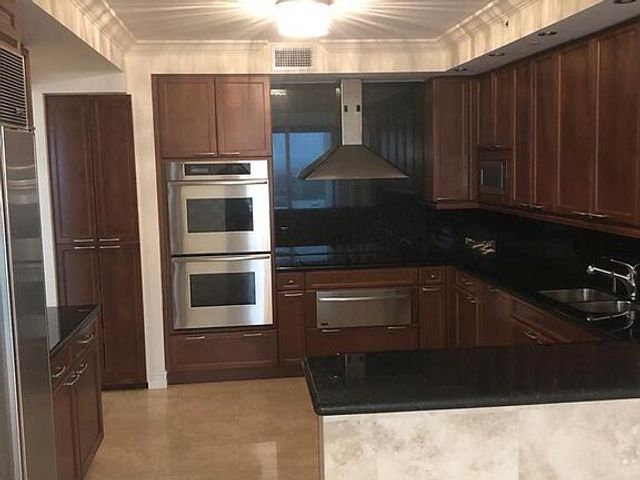 20201 E Country Club Drive 1009, Aventura, FL 33180