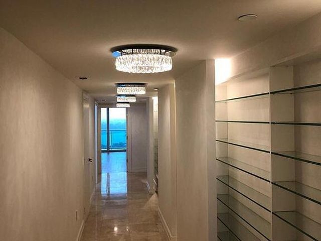 20201 E Country Club Drive 1009, Aventura, FL 33180