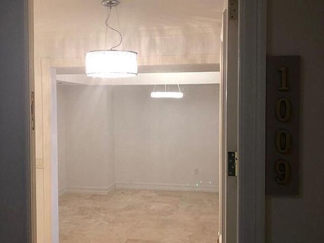 20201 E Country Club Drive 1009, Aventura, FL 33180