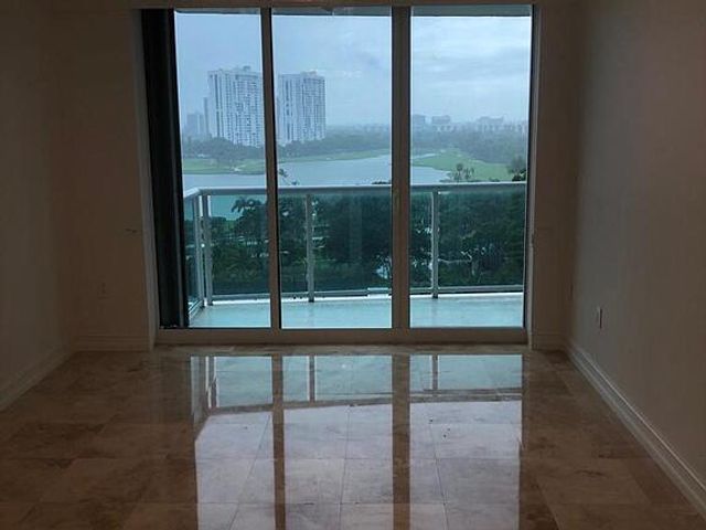 20201 E Country Club Drive 1009, Aventura, FL 33180