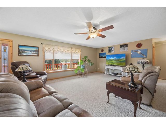 17991 Glendorado Road, Princeton, MN 55371