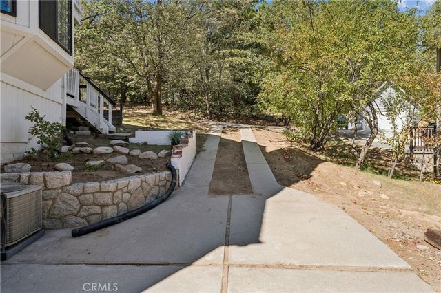 27962 West Shore, Lake Arrowhead, CA 92352