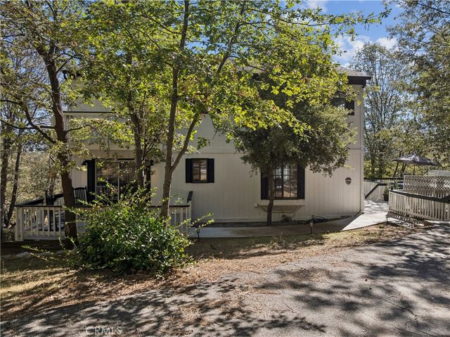 27962 West Shore, Lake Arrowhead, CA 92352