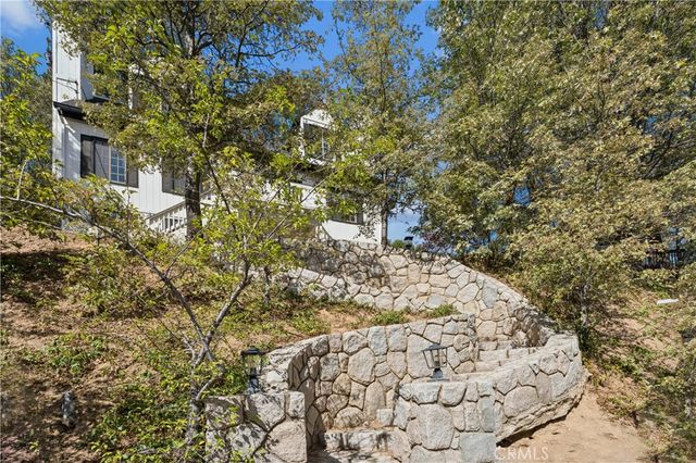 27962 West Shore, Lake Arrowhead, CA 92352
