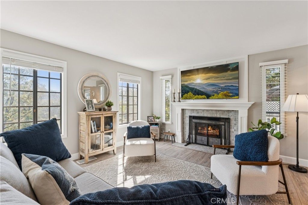 27962 West Shore, Lake Arrowhead, CA 92352
