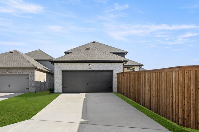 2705 Chambray Lane, Mansfield, TX 76063