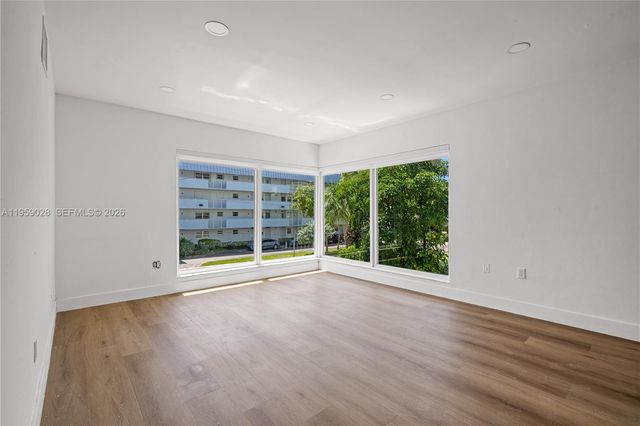 3661 NE 170th St 2, North Miami Beach, FL 33160