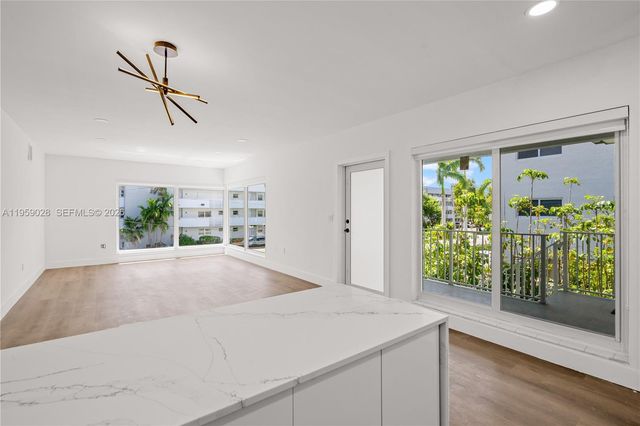 3661 NE 170th St 2, North Miami Beach, FL 33160