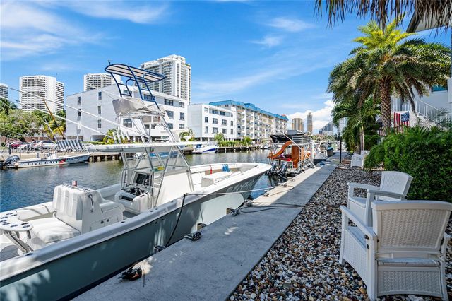 3661 NE 170th St 2, North Miami Beach, FL 33160