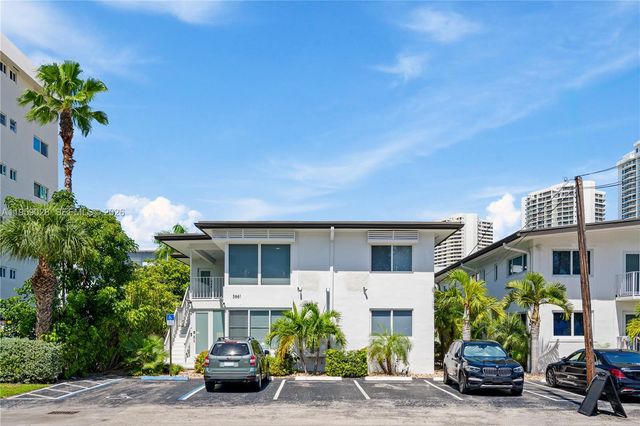 3661 NE 170th St 2, North Miami Beach, FL 33160