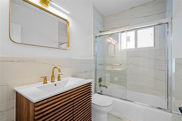 3661 NE 170th St 2, North Miami Beach, FL 33160