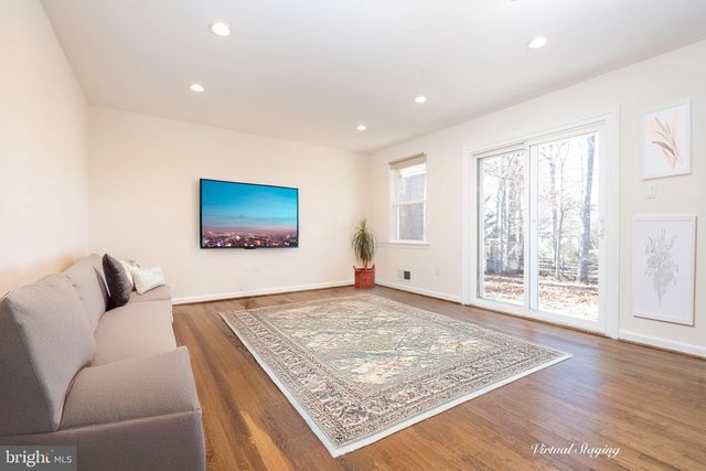 6905 BREEZEWOOD TER #., North Bethesda, MD 20852