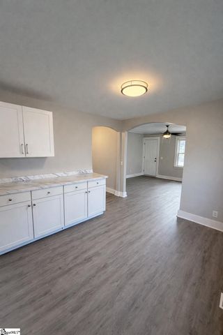 526 Church Street, Laurens, SC 29360