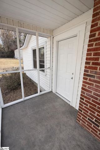 526 Church Street, Laurens, SC 29360