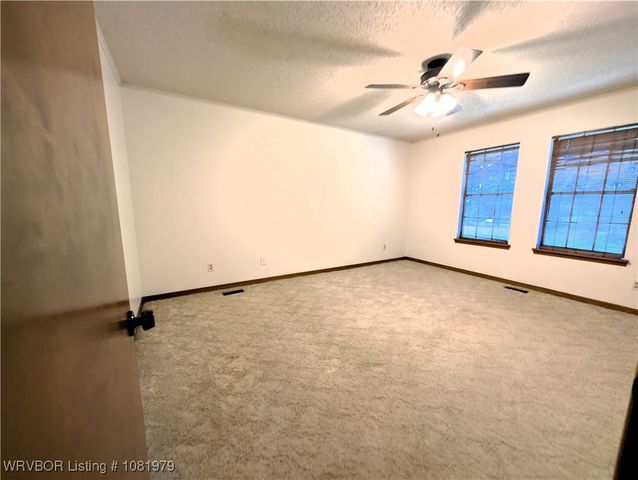 2909 Fincastle Drive, Fort Smith, AR 72908