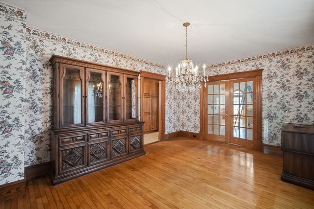 41 Cottage St, Amherst, MA 01002