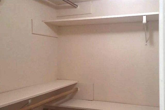 9809 Richmond Avenue F14, Houston, TX 77042