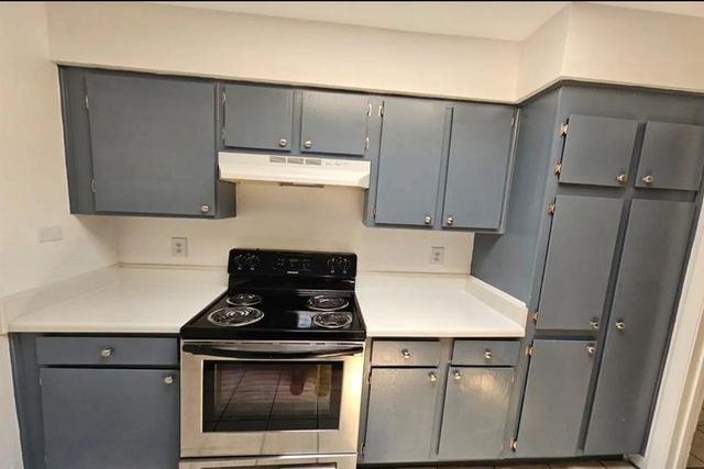 9809 Richmond Avenue F14, Houston, TX 77042