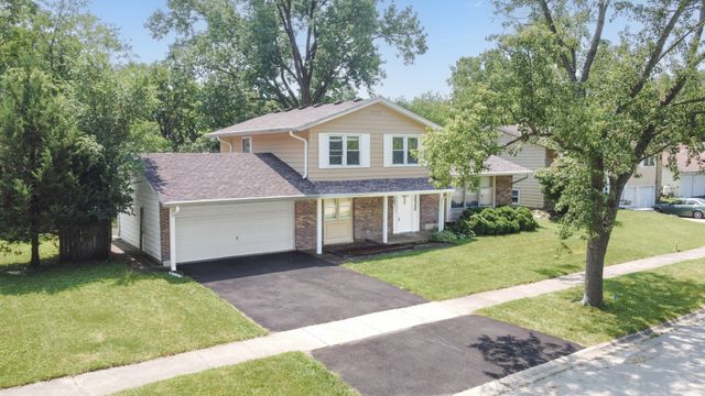 411 LIBERTY Drive, Bolingbrook, IL 60440