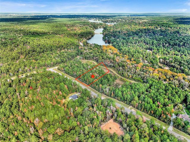 1 Sky Oak Lane, Huntsville, TX 77340