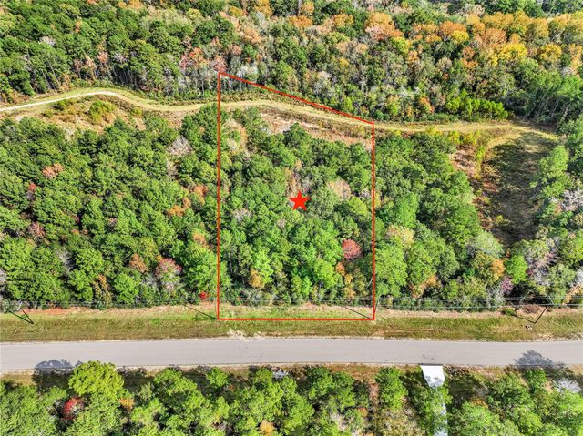 1 Sky Oak Lane, Huntsville, TX 77340