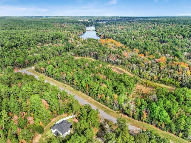 1 Sky Oak Lane, Huntsville, TX 77340