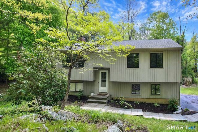 518 Bennetts Farm Road, Ridgefield, CT 06877