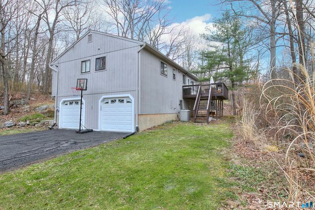 518 Bennetts Farm Road, Ridgefield, CT 06877
