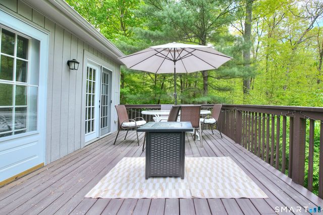 518 Bennetts Farm Road, Ridgefield, CT 06877