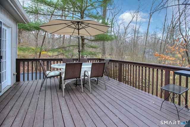 518 Bennetts Farm Road, Ridgefield, CT 06877